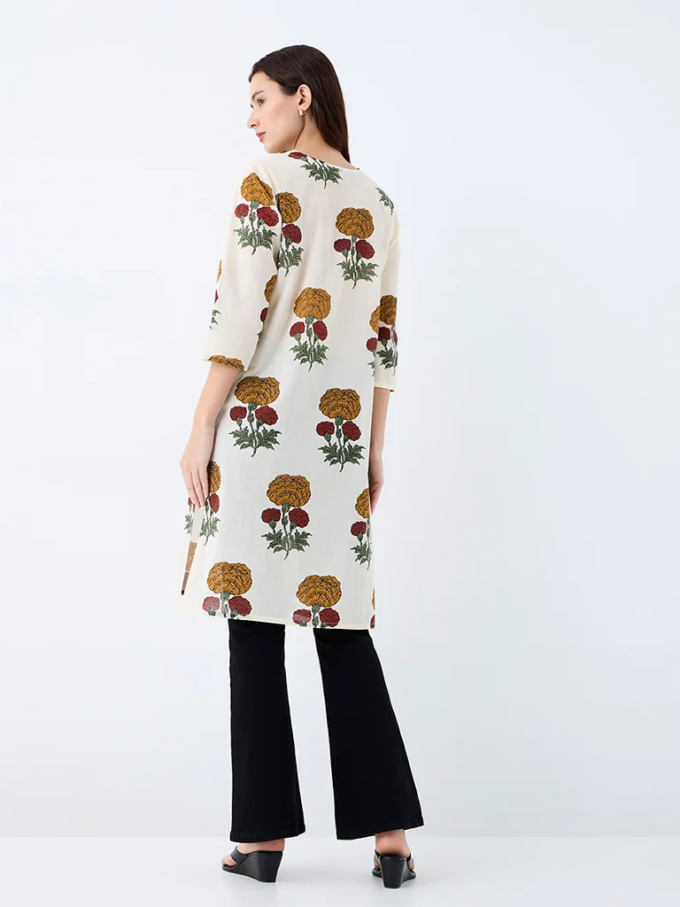 Utsa Off-White Floral Printed Cotton Straight-Fit Kurta