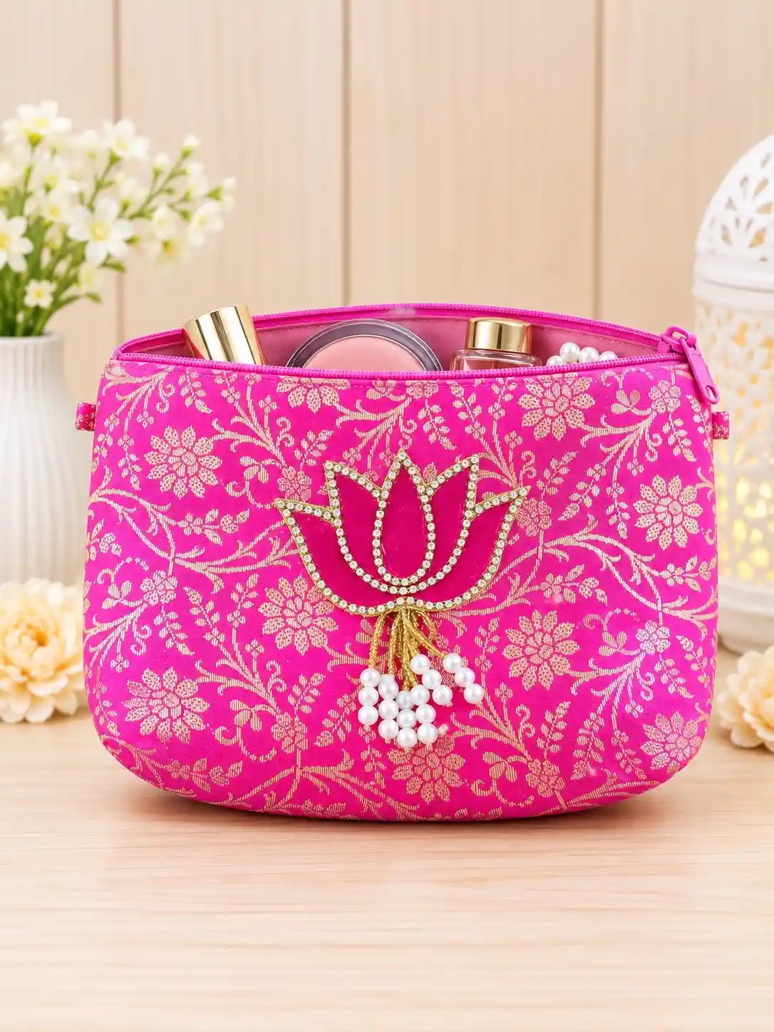 Brocade Toilet Pouch with Zip