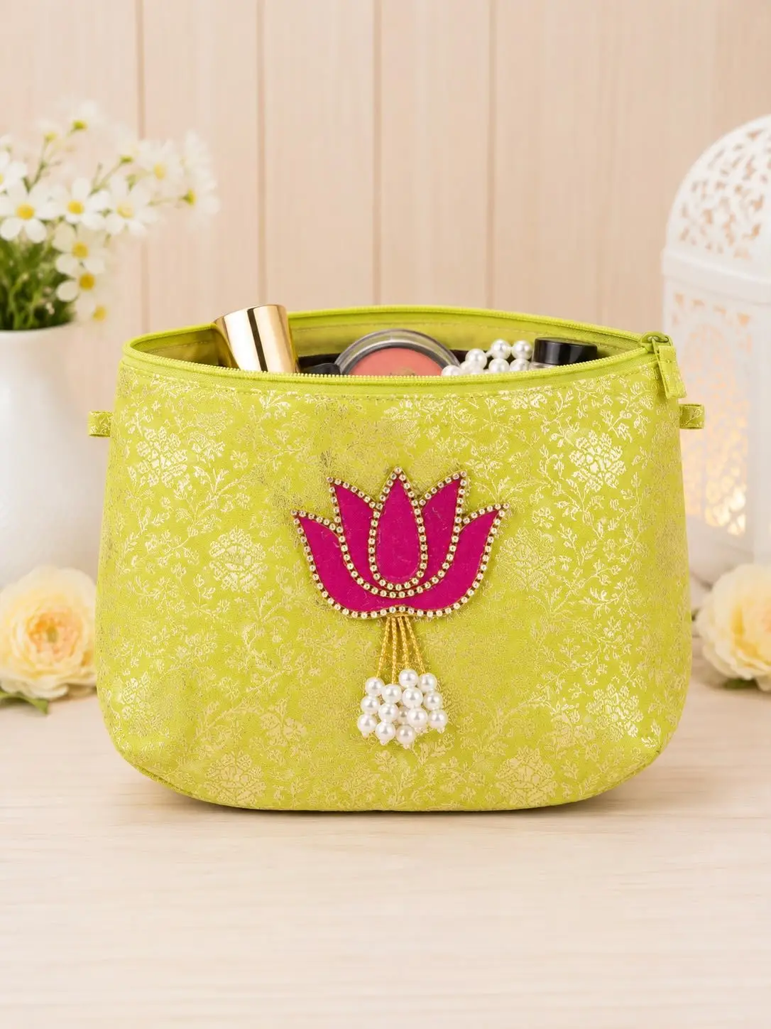 Brocade Toilet Pouch with Zip