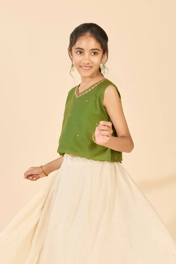 Green Embroidered Pookolam Print Kids Skirt Set