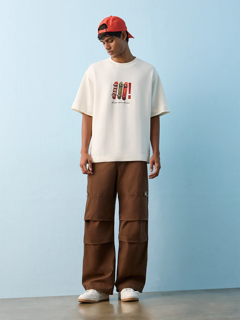Nuon Off-White Skateboard-Theme Relaxed-Fit Cotton T-Shirt