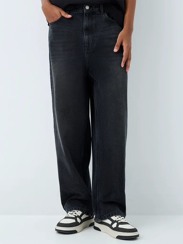 Nuon Charcoal Skater-Fit Mid-Rise Jeans