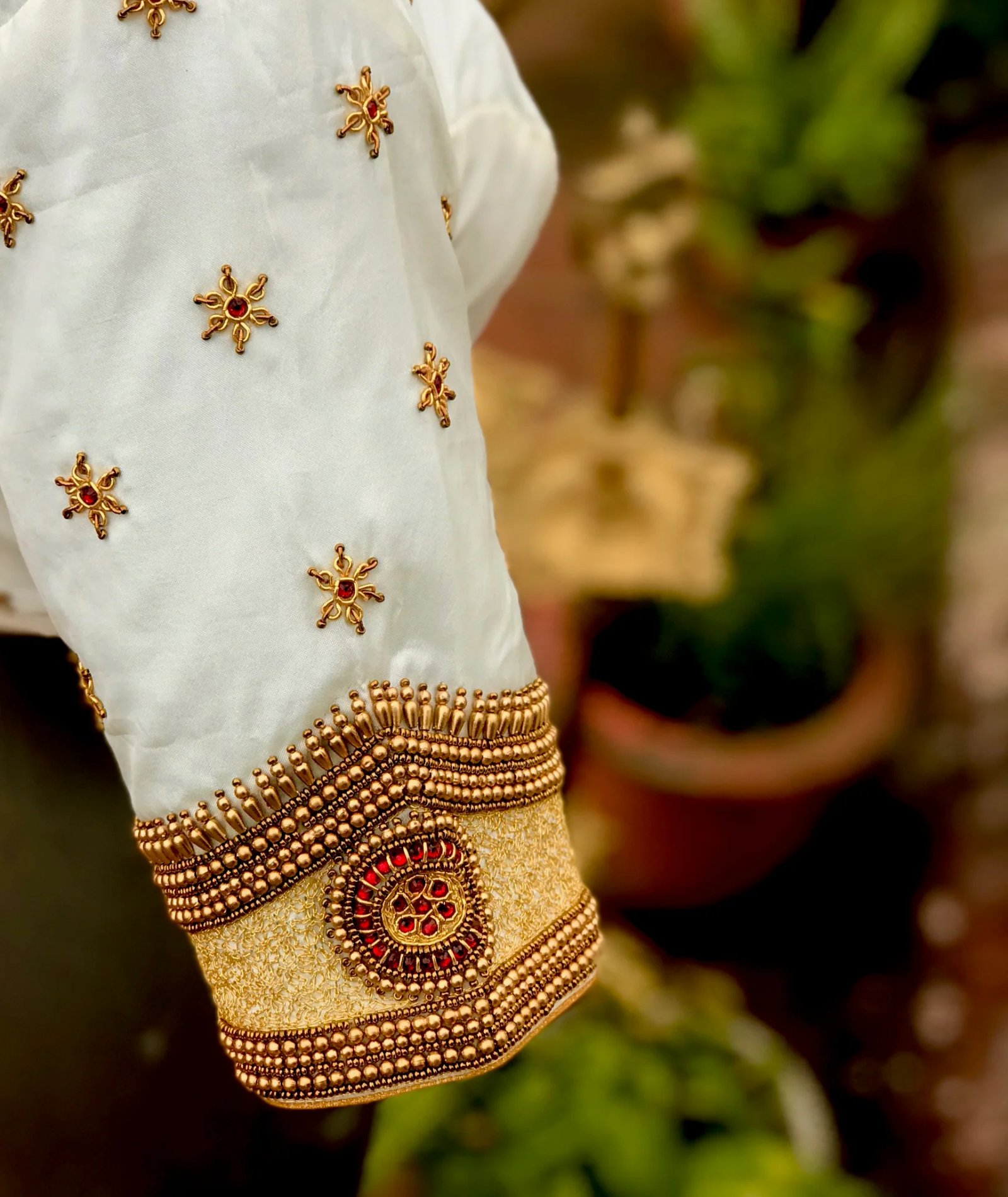 White Rakkodi Blouse -Zardosi Designer Blouse