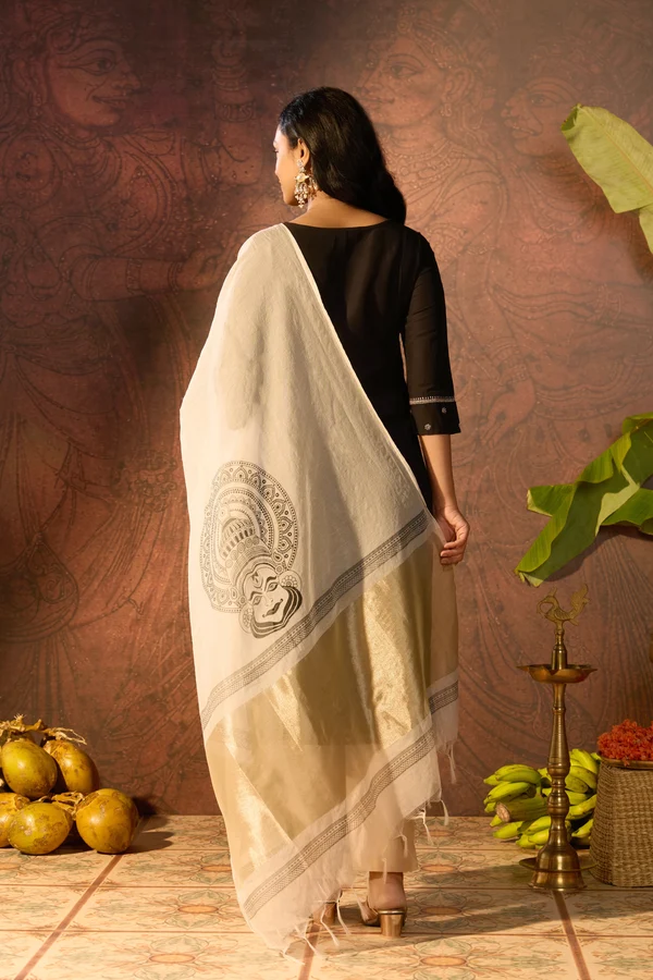 Kathakali Printed Black & Off White Onam Kurtaset