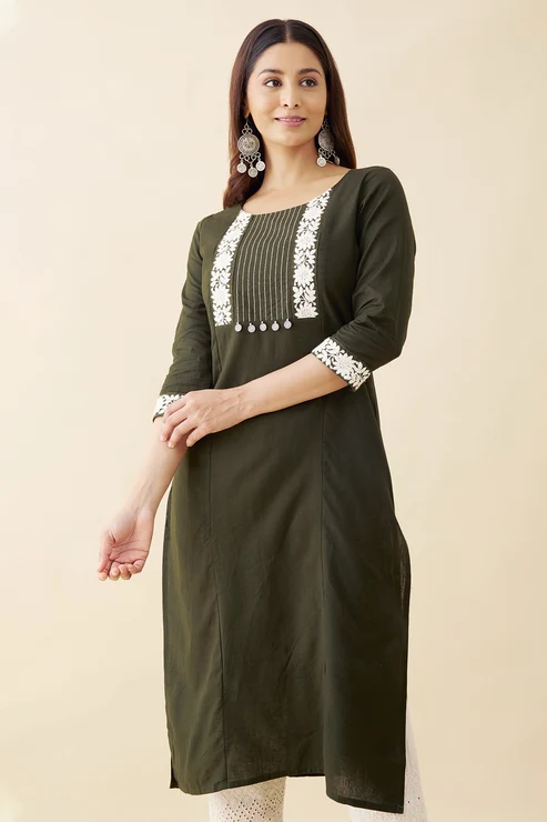 Monochrome Floral Embroidered Kurta - Green