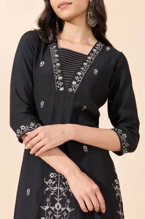 Black Jamdhani Floral Inspired Printed Paneled Kurta