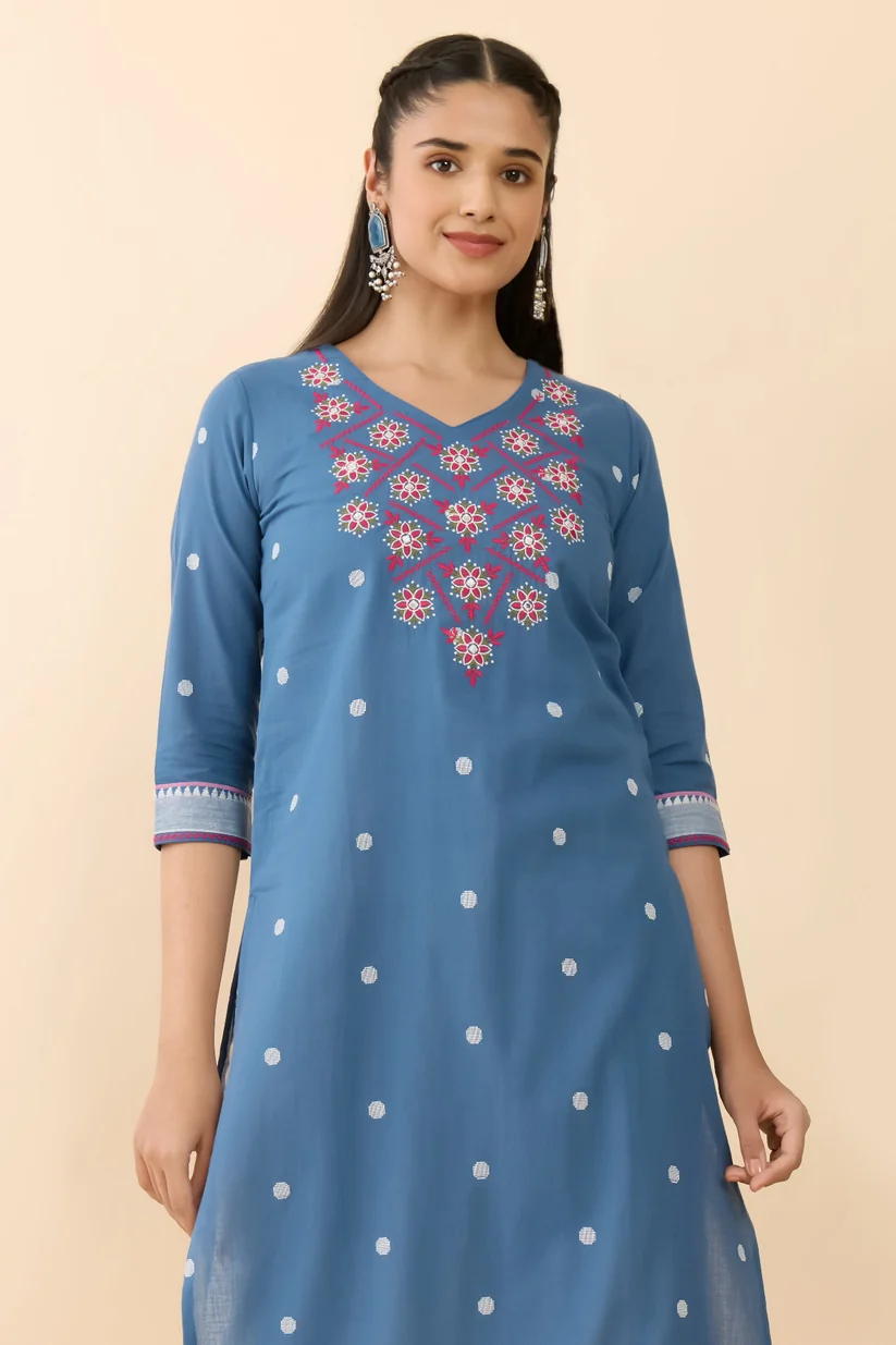 Blue Floral Embroidered Straight Cut Kurta