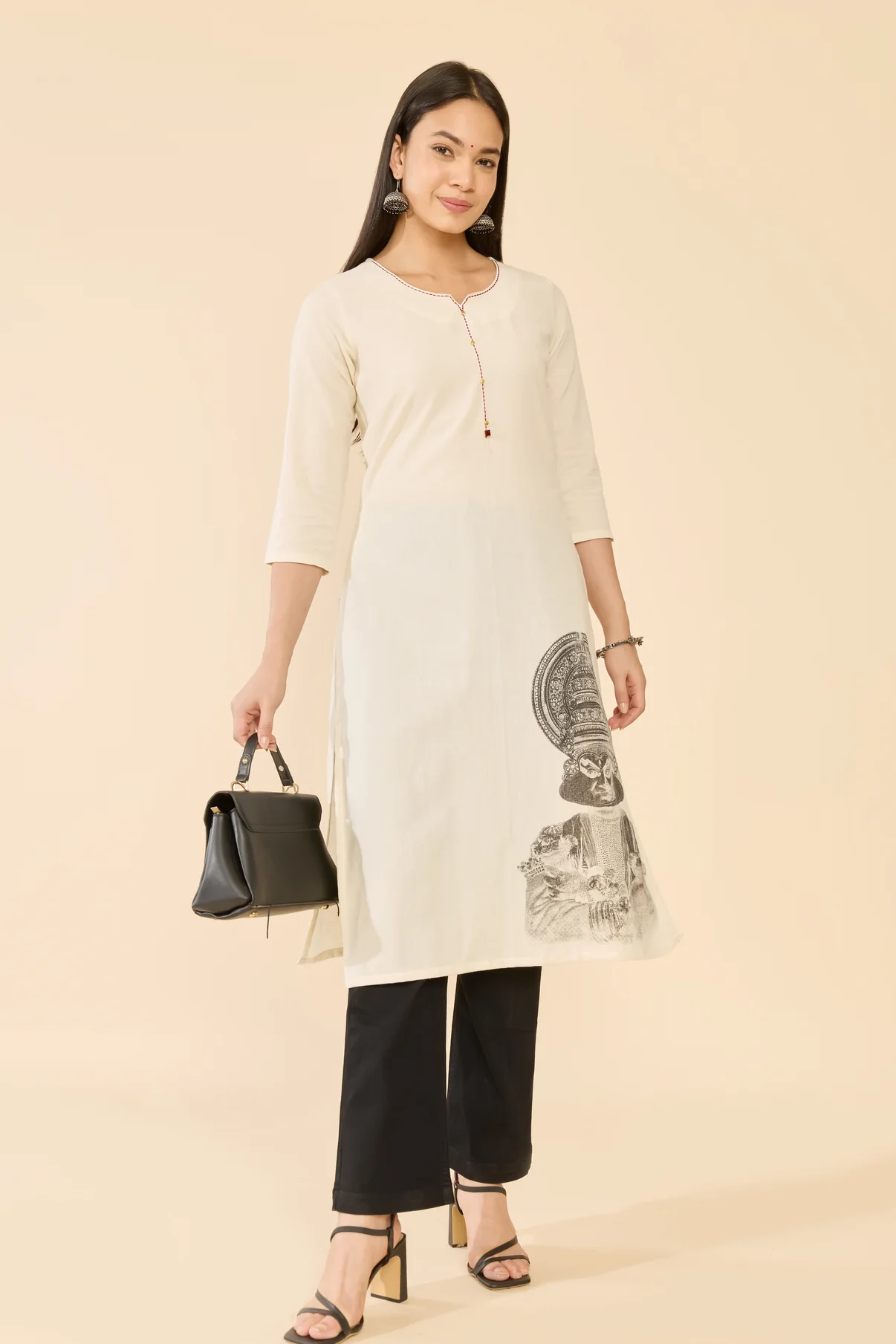 Off white Kathakali Print Straight Kurta
