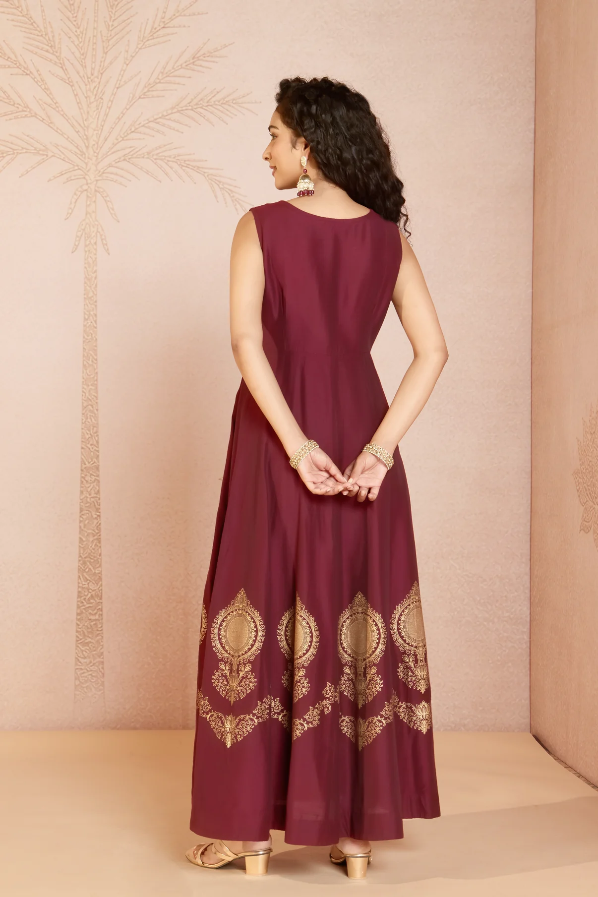 Vaalkannadi Applique Embroidered Wine Raw Silk Anarkali