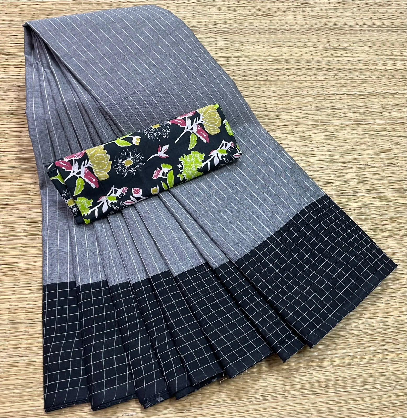 Pure Cotton Checked Lines Saree with Kalamkari Blouse