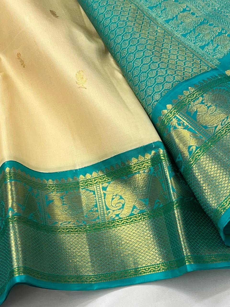 Cream Turquoise Kanchipuram Bridal Silk Saree