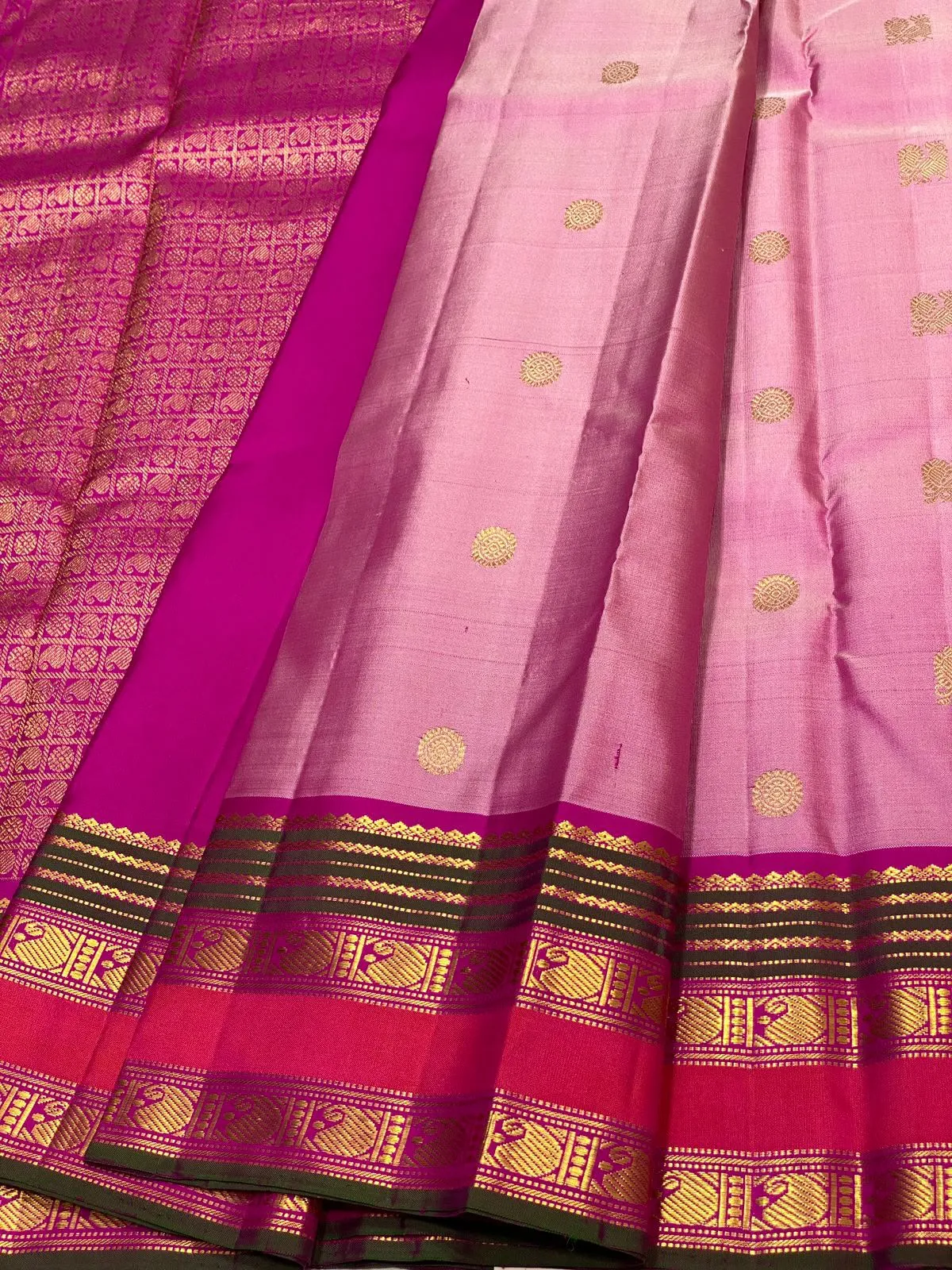 Pure Kanchipuram Bridal Silk – 2 Gram Zari Contrast Border Saree