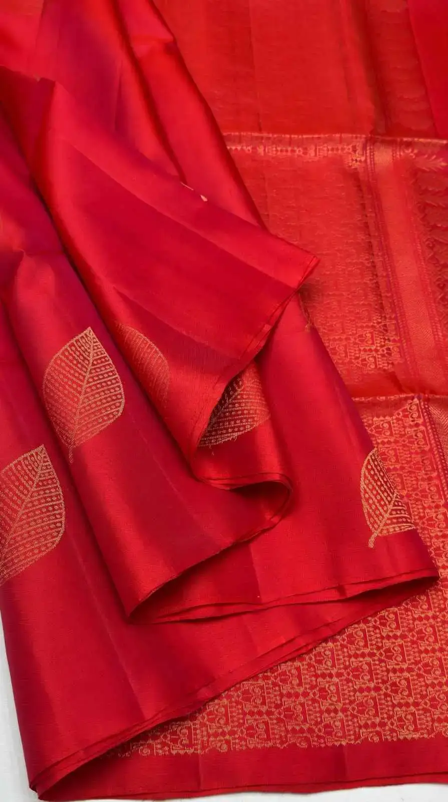 Vermilion Samudrika Butta Kanchipuram Soft Silk Saree