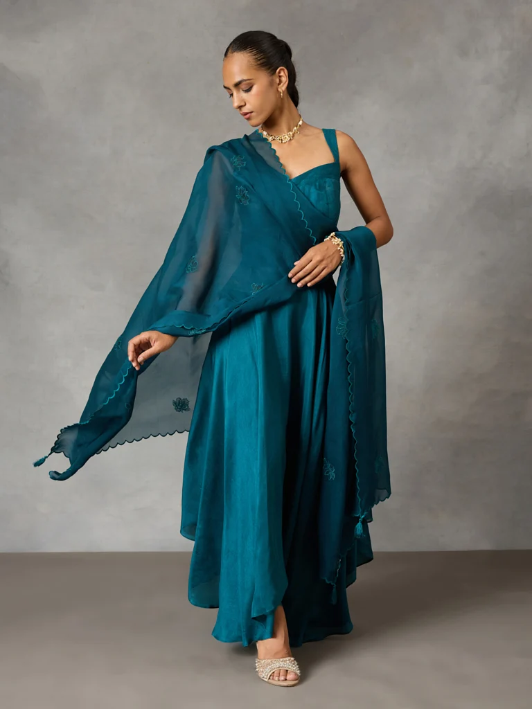 Samoh Embroidered Organza Dupatta with Tassels – Teal