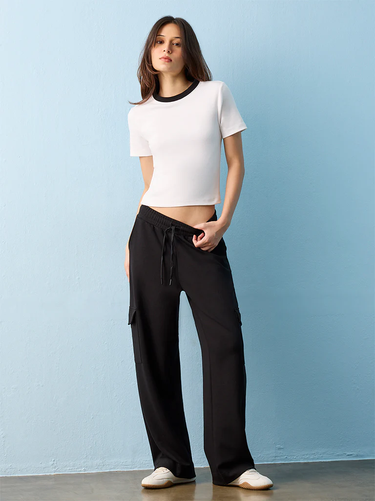 Nuoflexx White Solid Cotton-Blend T-Shirt