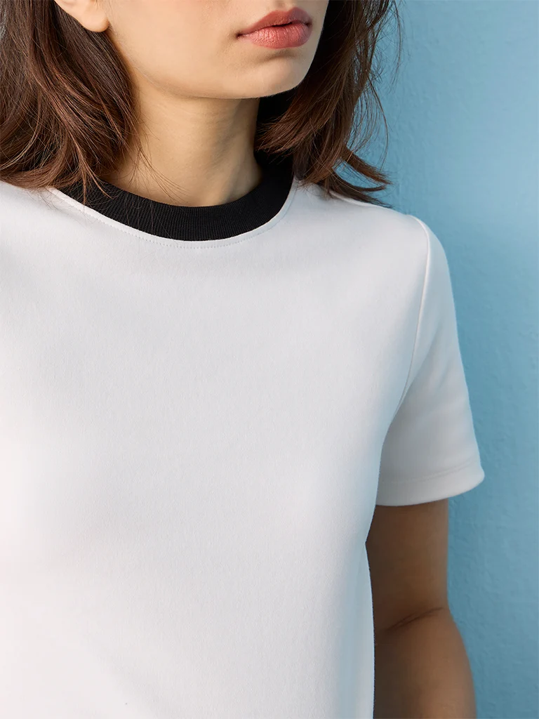 Nuoflexx White Solid Cotton-Blend T-Shirt
