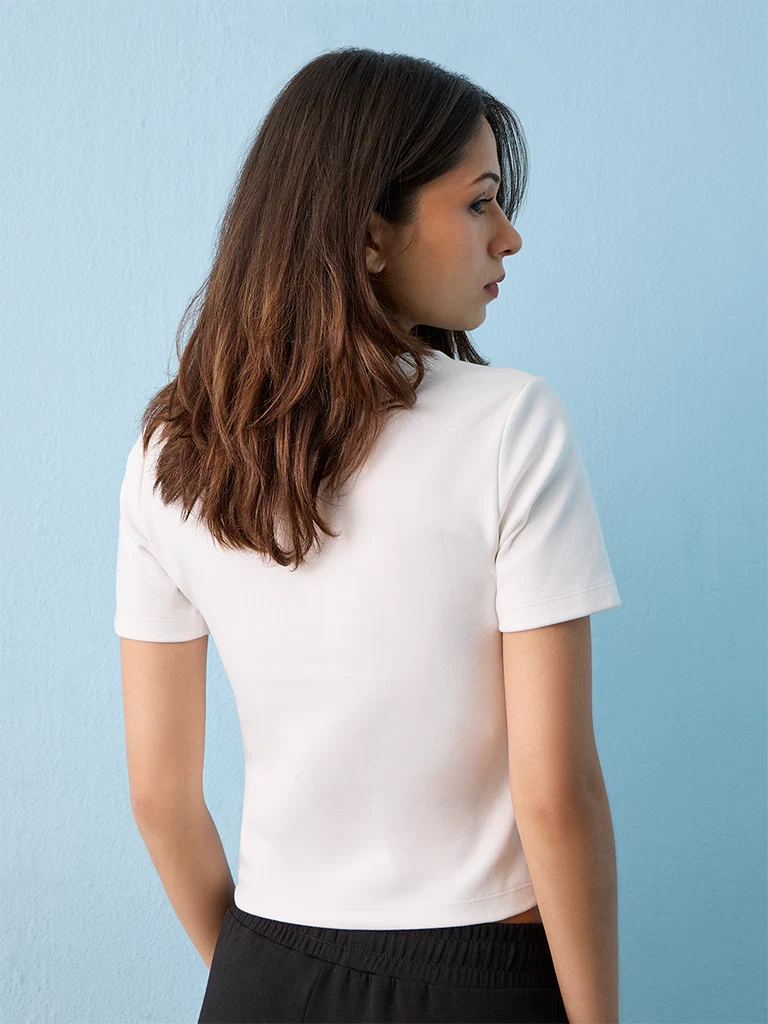 Nuoflexx White Solid Cotton-Blend T-Shirt