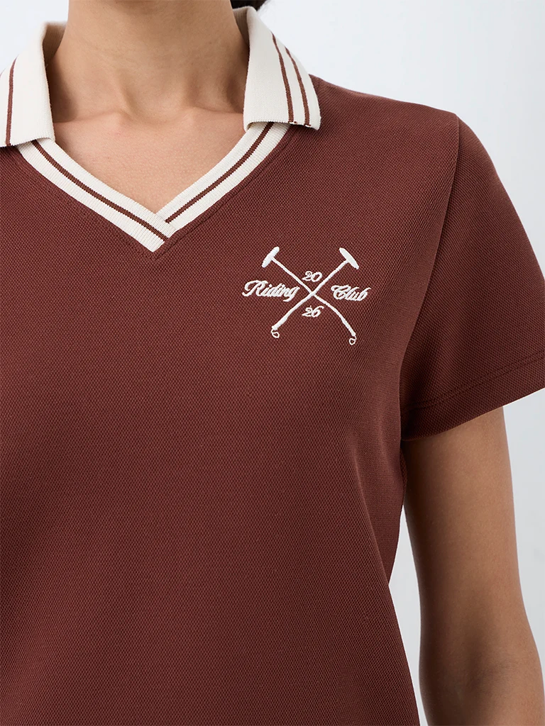 Nuoflexx Brown Text-Embroidered T-Shirt